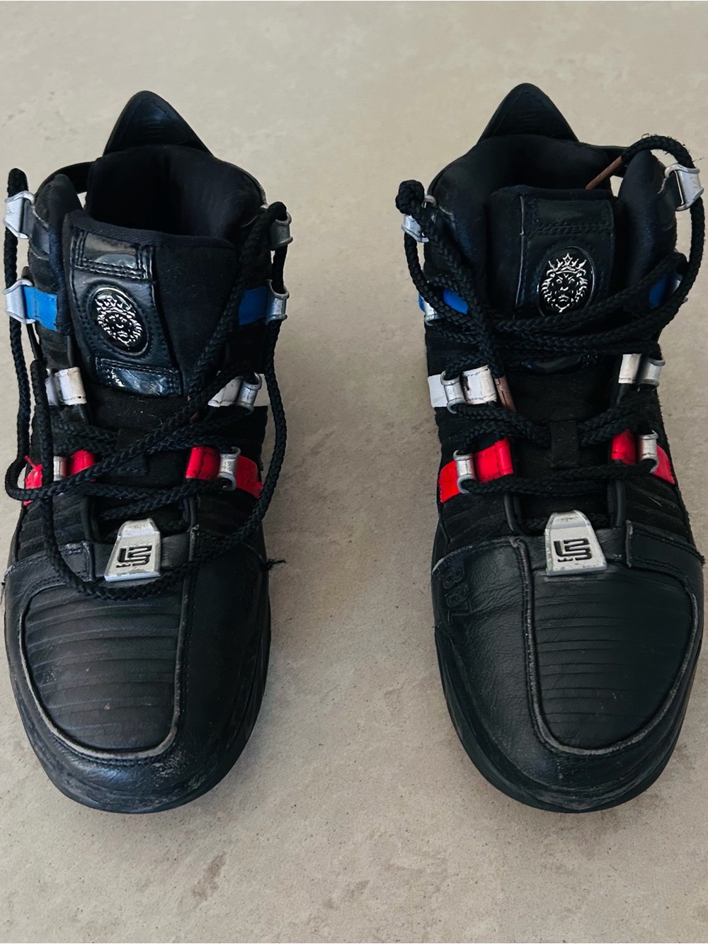Nike LeBron’s Black High-Top Basketball Sneakers with Red & Blue Accents US 8